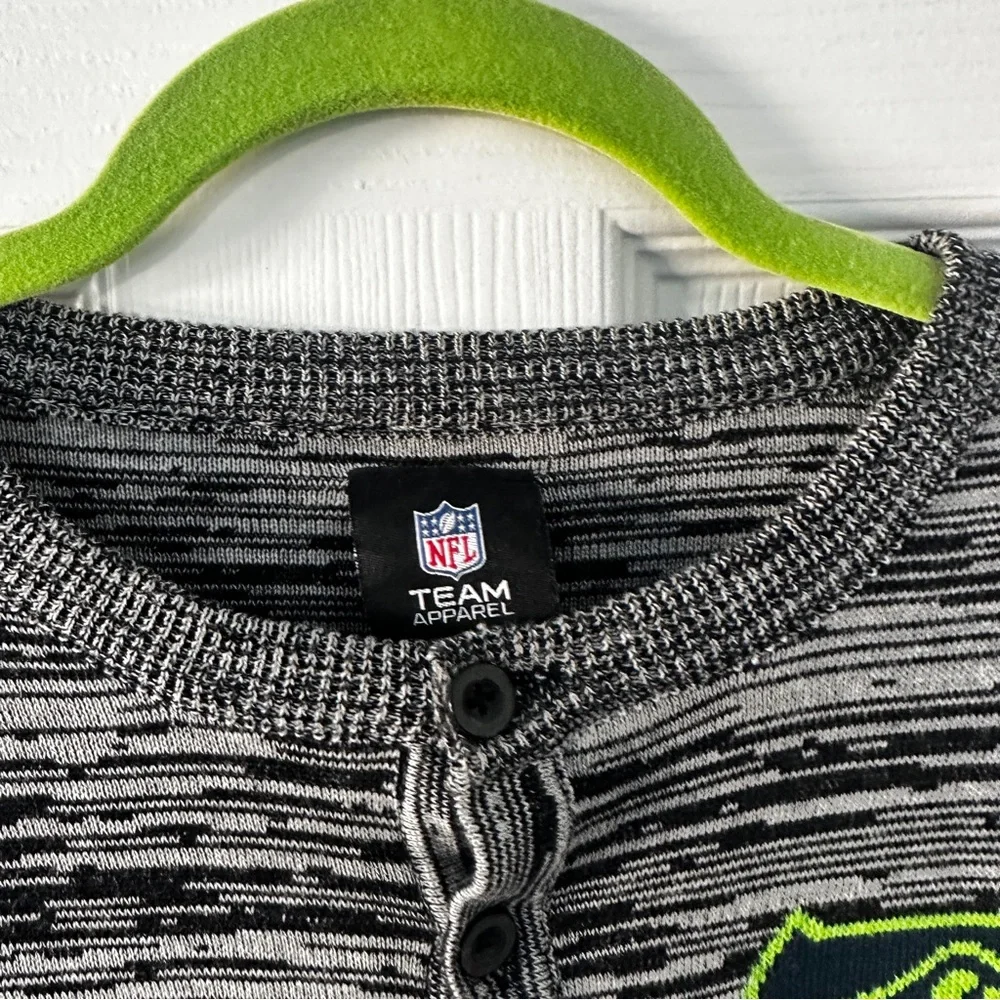 NFL Team Apparel Seattle Seahawks Henley Long Sleeve Logo Sweater Mens Small - Picture 13 of 13